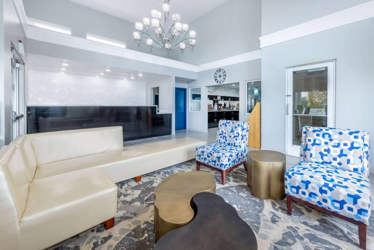 Days Inn By Wyndham Спрингвил Екстериор снимка