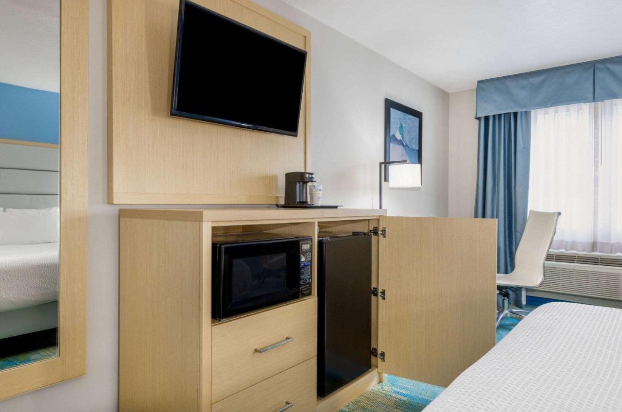 Days Inn By Wyndham Спрингвил Екстериор снимка